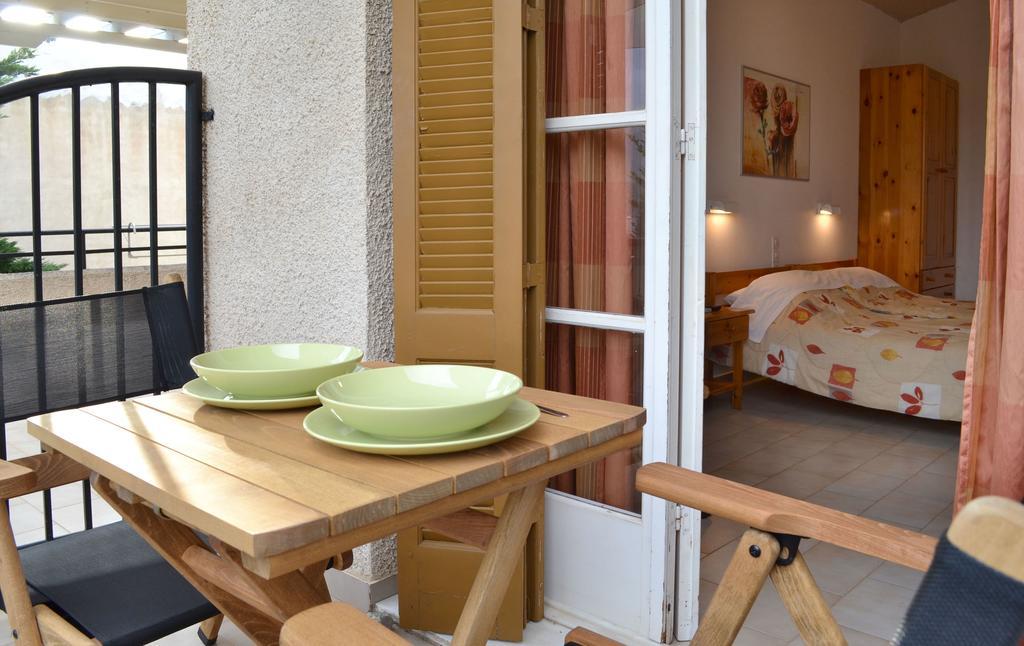 Villa Yiotevi Poros Town المظهر الخارجي الصورة