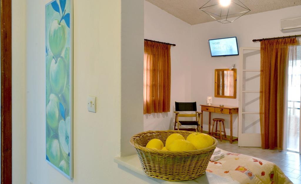 Villa Yiotevi Poros Town المظهر الخارجي الصورة