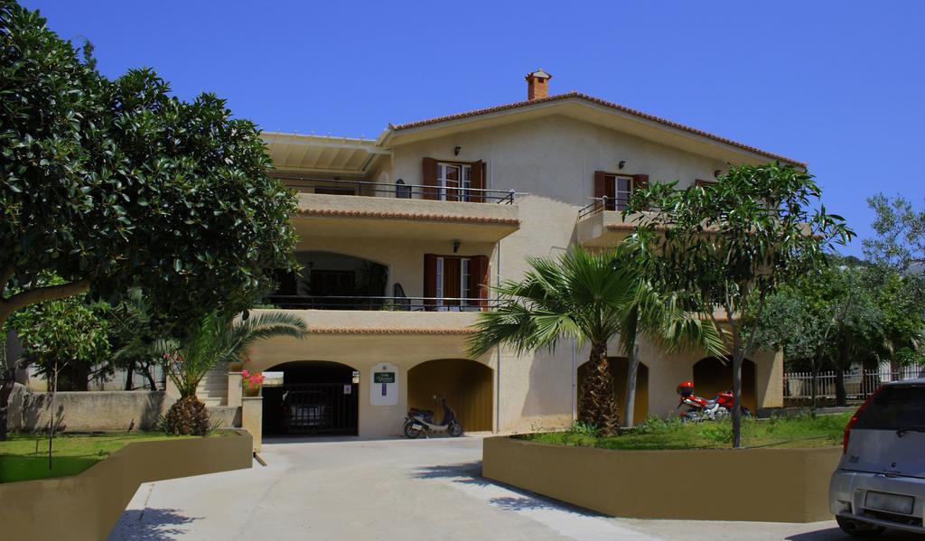 Villa Yiotevi Poros Town المظهر الخارجي الصورة